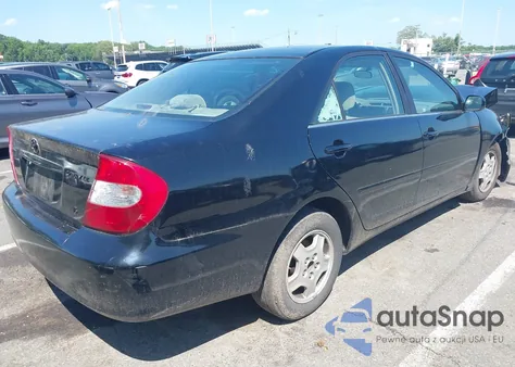 2002 Toyota Camry Le V6 from USA, damaged, VIN 4T1BF32K22U503284